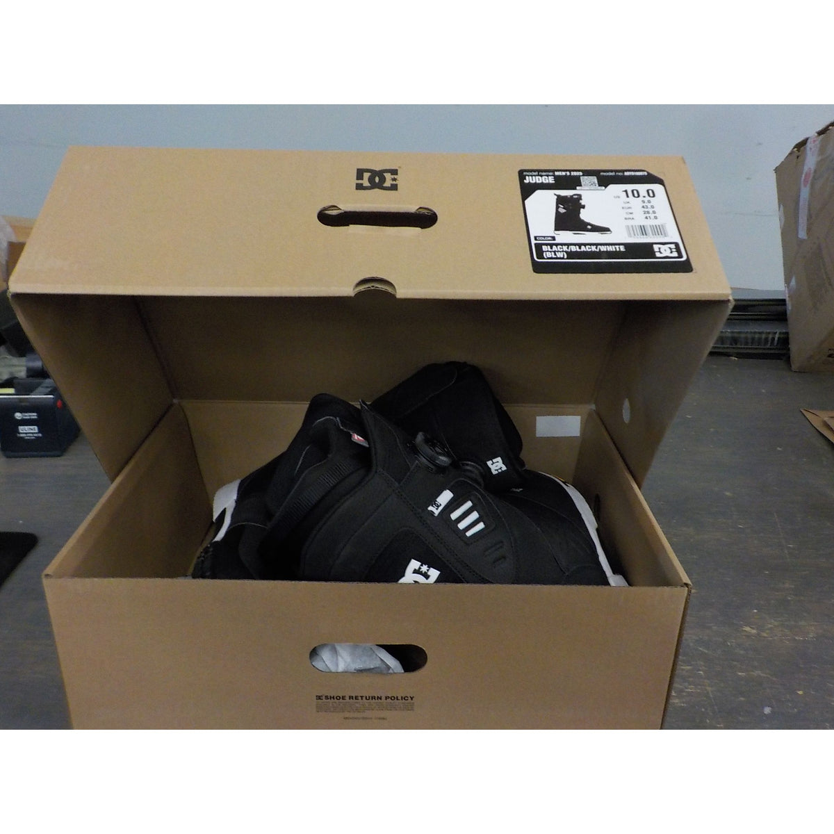 DC Men&#39;s Judge Snowboard Boots - Black/Black/White - 10 - Used - Acceptable
