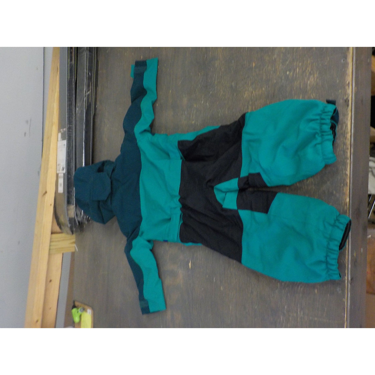 Burton Toddlers&#39; 2L One Piece Snowsuit - Deep Emerald/Regal Teal - 2T - Used - Acceptable