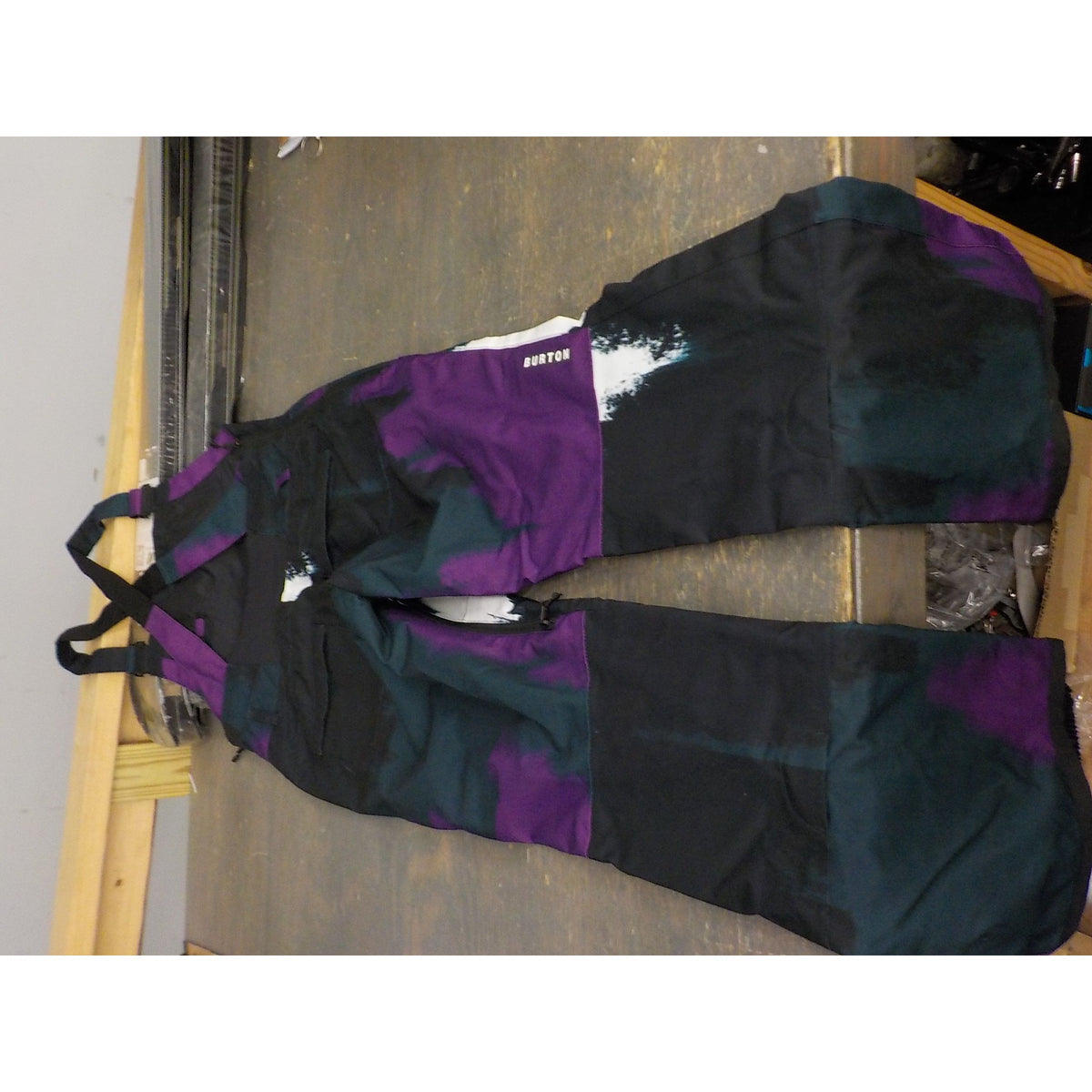 Burton Women&#39;s Avalon Stretch 2L Bib Pants - Forest Chalk - Large - Used - Acceptable