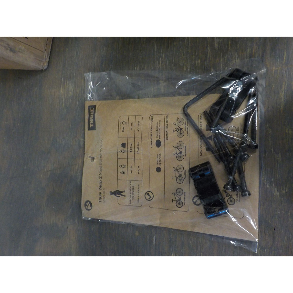 Thule Yepp 2 Maxi Frame Mounted Child Bike Seat - Midnight Black - Used - Acceptable