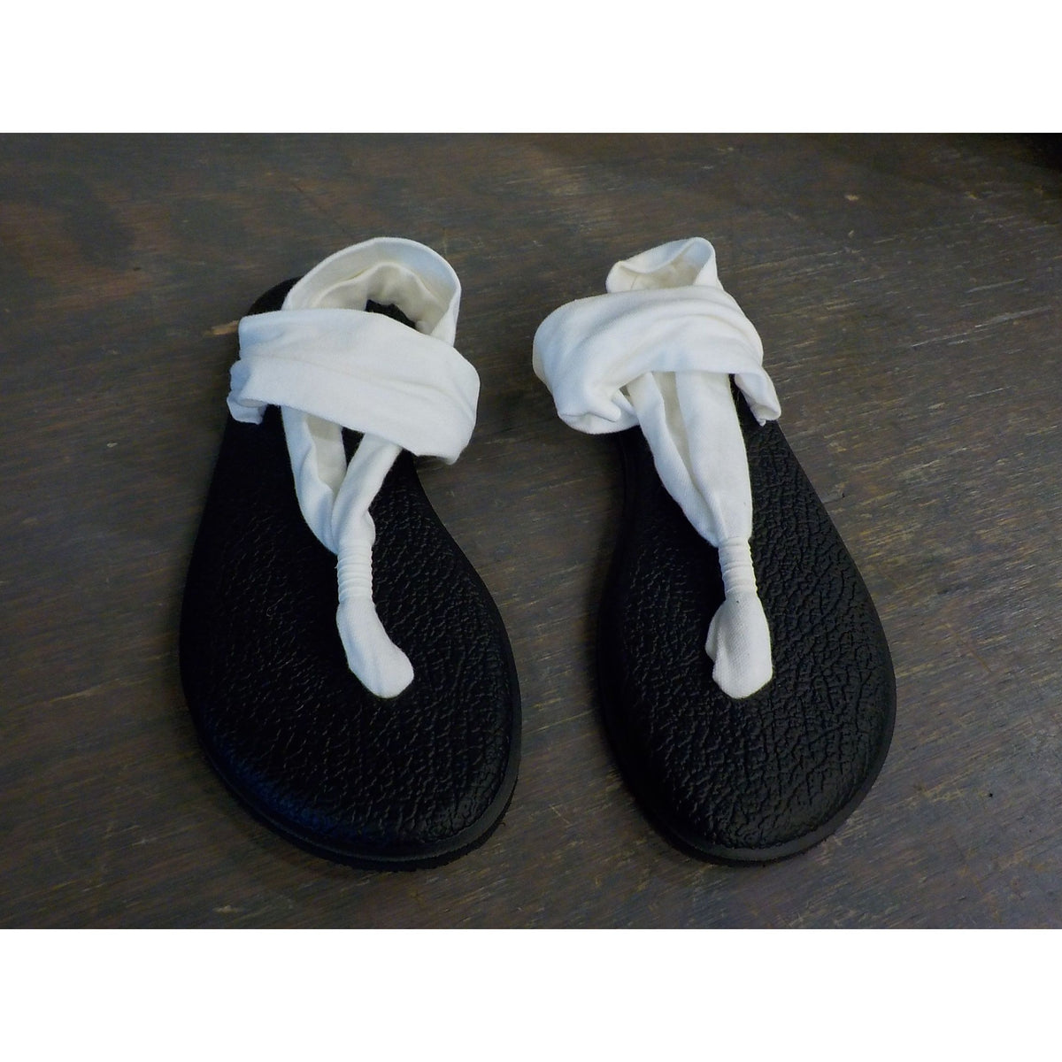 Sanuk Women's Yoga Sling 2 Flip Flop - White - 8 - Used - Acceptable