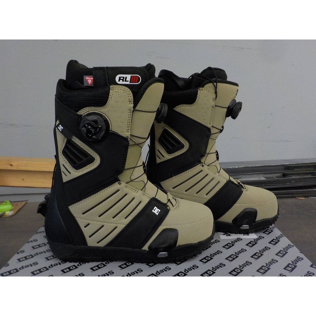 DC Men's Judge Step On Snowboard Boots - Light Brown/Black - 8 - Used - Acceptable