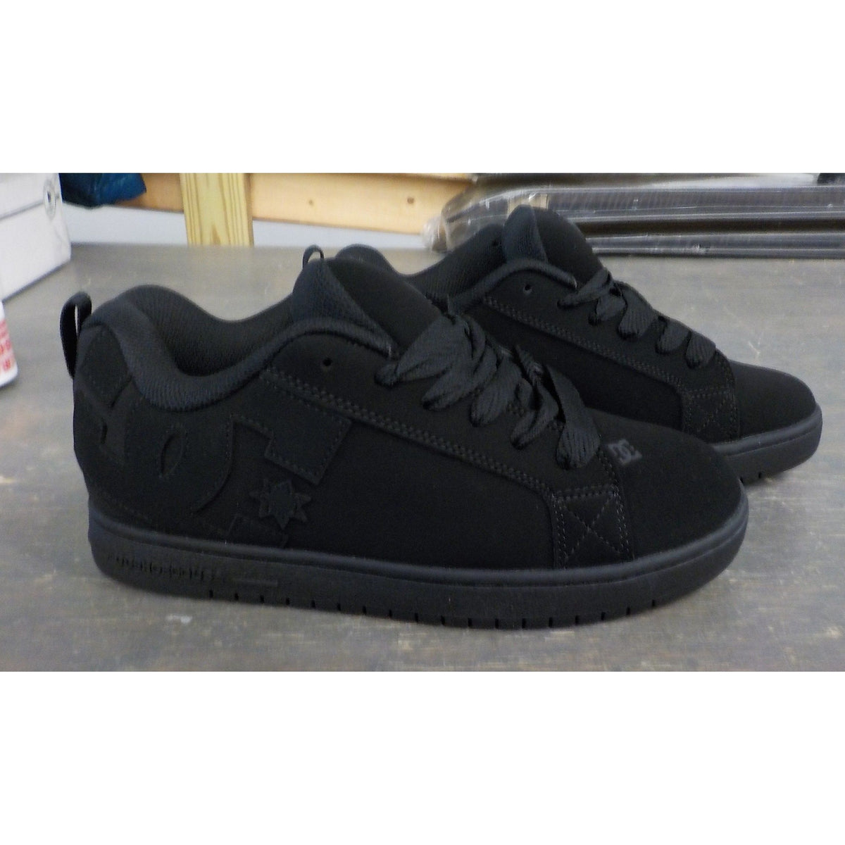 DC Court Graffik Men's Shoes - Black/Black/Black - 8.5 - Used - Acceptable