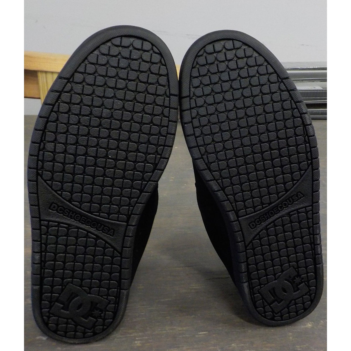 DC Court Graffik Men's Shoes - Black/Black/Black - 8.5 - Used - Acceptable