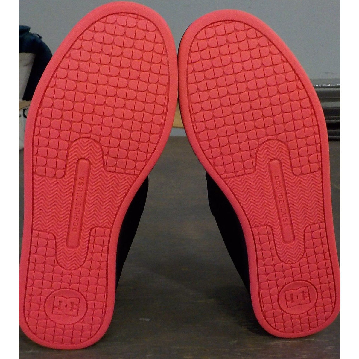 DC Women's Court Graffik Shoes - Black/Hot Pink - 9 - Used - Acceptable