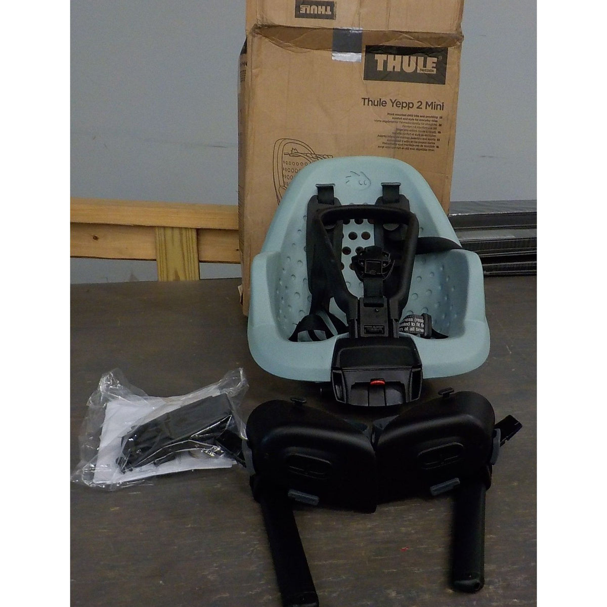 Thule Yepp 2 Mini Child Bike Seat - Alaska - Used - Acceptable