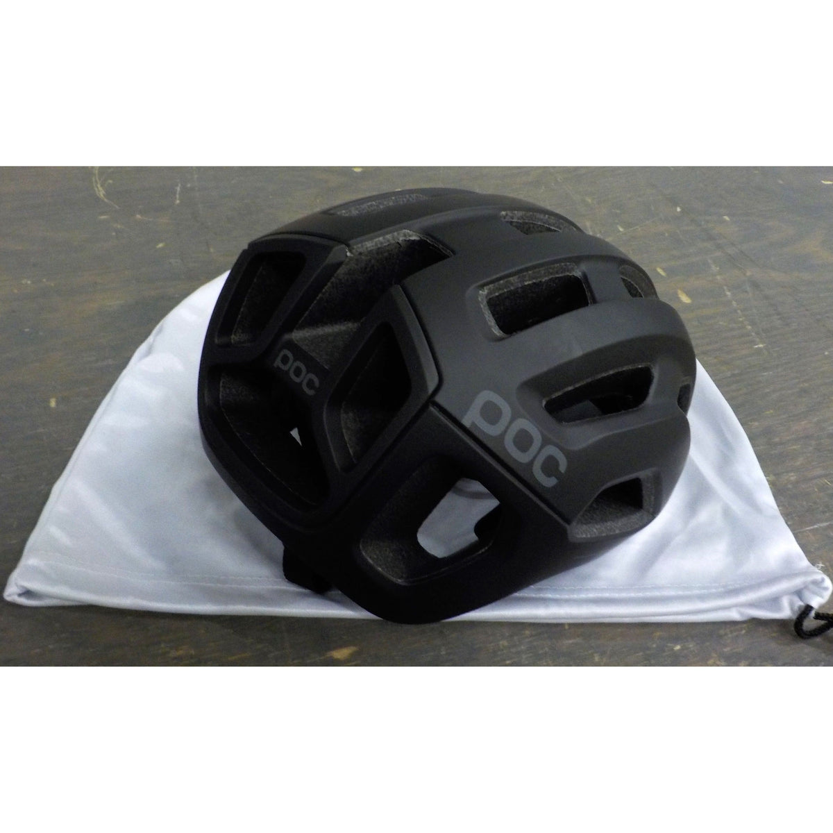 POC Sports Ventral Air Mips (cpsc) Helmet - Uranium Black Matt - Medium - Used - Acceptable