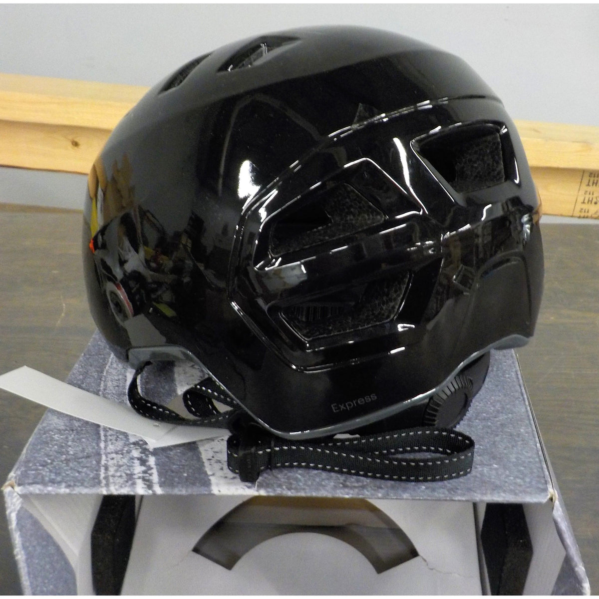 bike helmet used Smith Optics Express Bike Helmet - Black/Cement - Small - Used - Accep