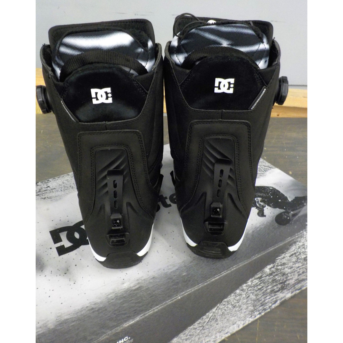 DC Women&#39;s Mora Step On Boa Snowboard Boots - Black - 9 - Used - Acceptable