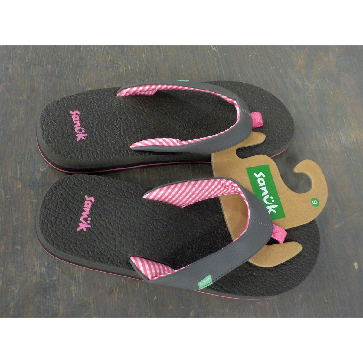 Sanuk Women&#39;s Yoga Mat Flip Flop - Gunmetal -09 - Used - Acceptable
