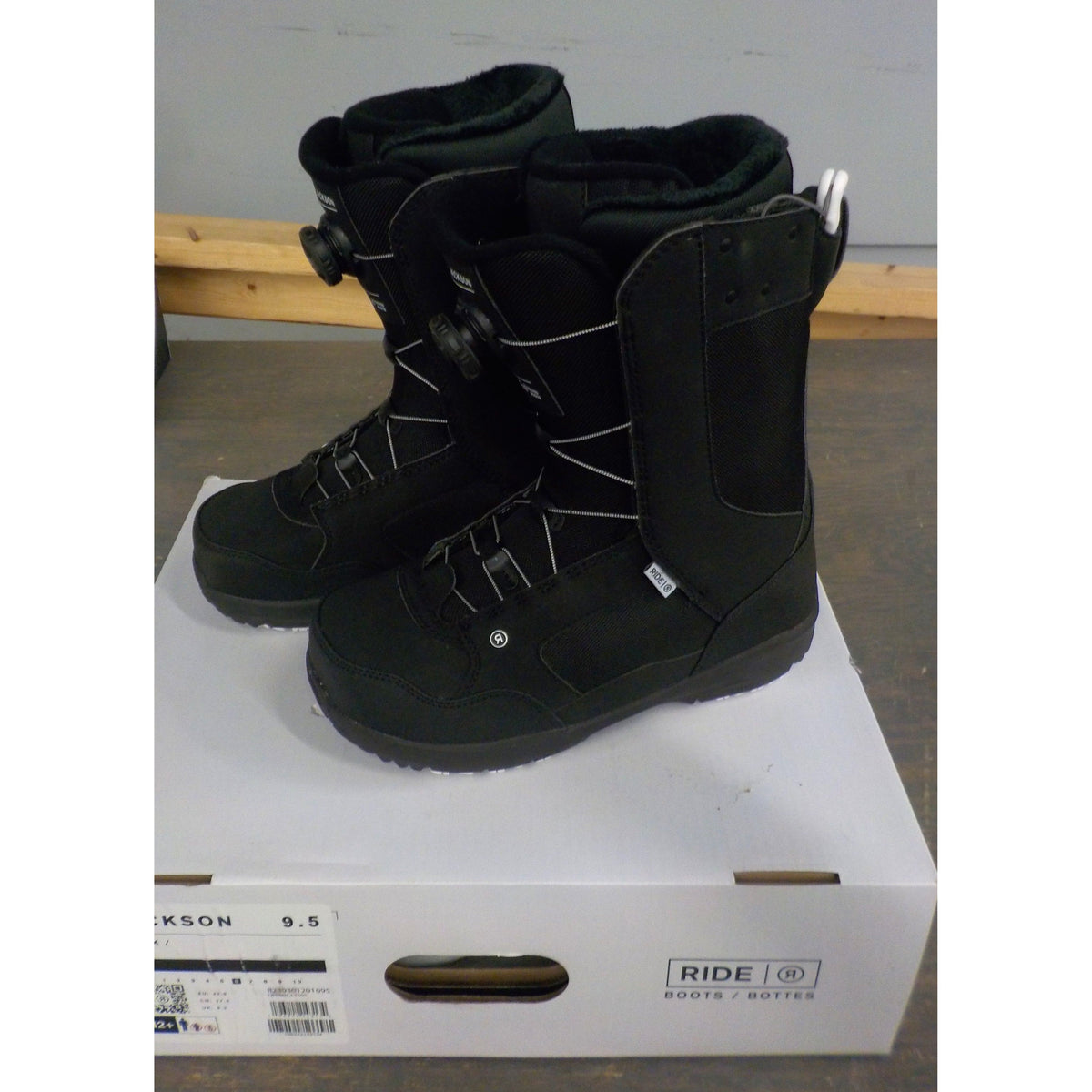 Ride Jackson Snowboard Boots - Black - 9.5 - Used - Acceptable