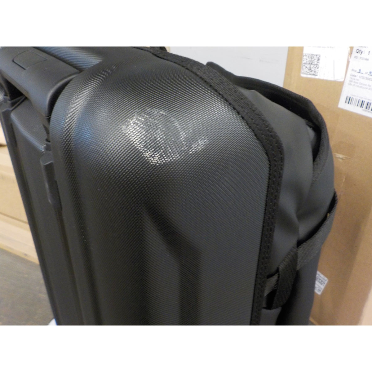 Thule Chasm Carry-On Wheeled Duffel Bag 40L - Black - Used - Acceptable