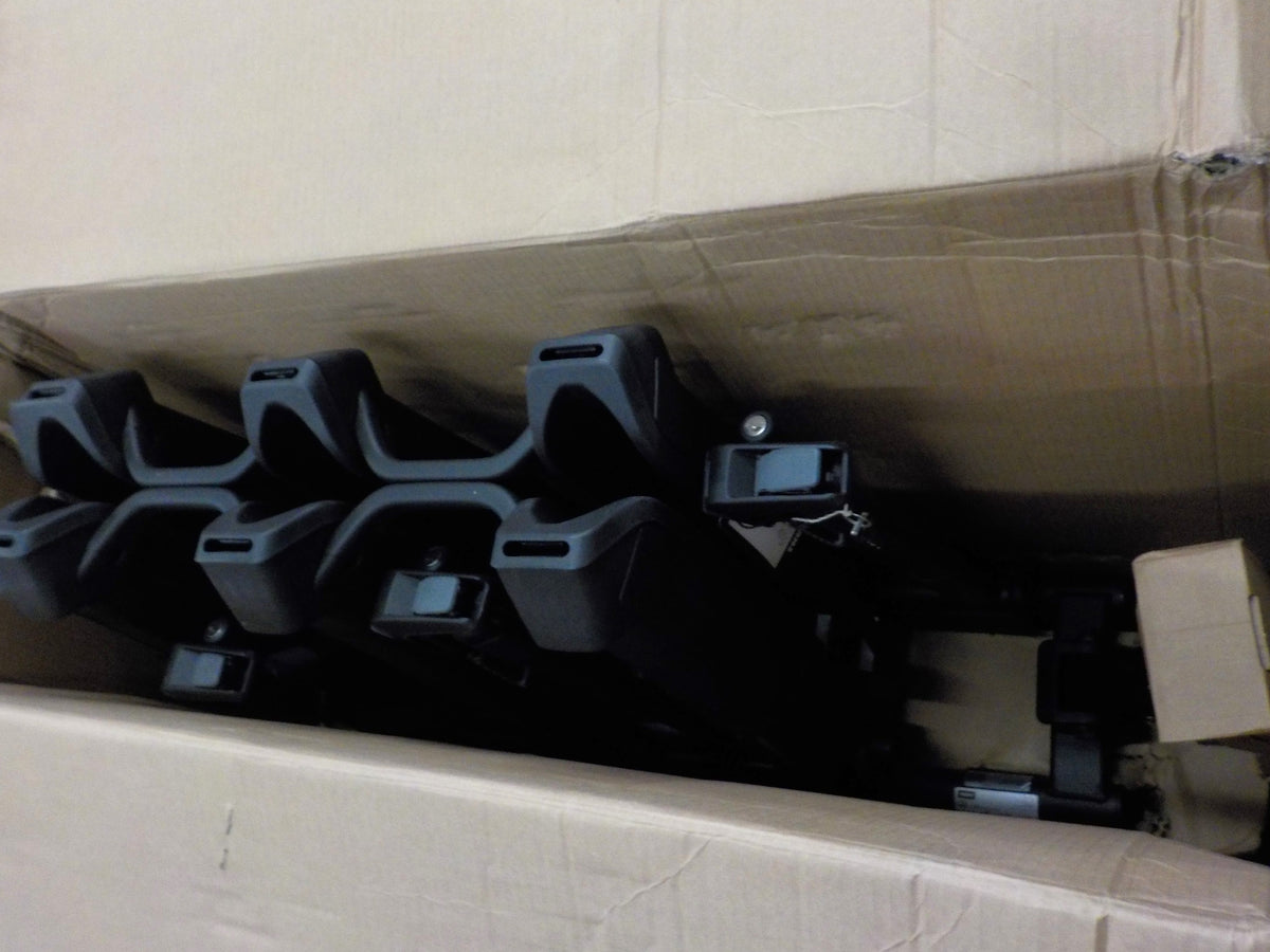 Thule Epos Bike Rack - 3 Bikes - Used - Acceptable