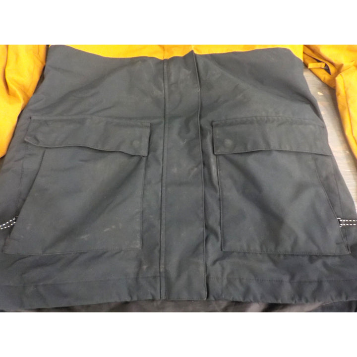 2023 DC Womens Cruiser 10K Insulated Snowboard Jacket-Cathay Spice-M - Used - Acceptable