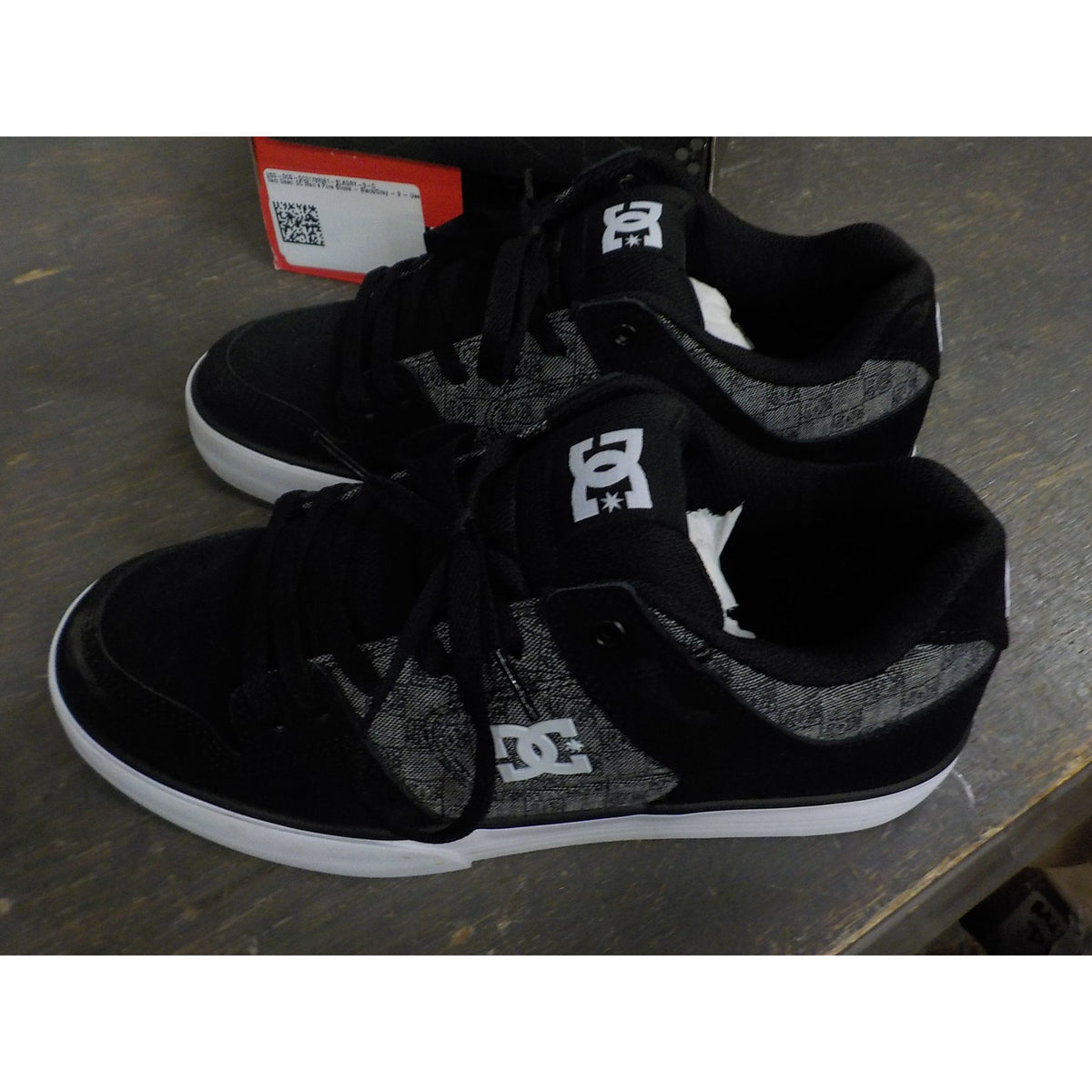 DC Men's Pure Shoes - Black/Grey - 9 - Used - Acceptable