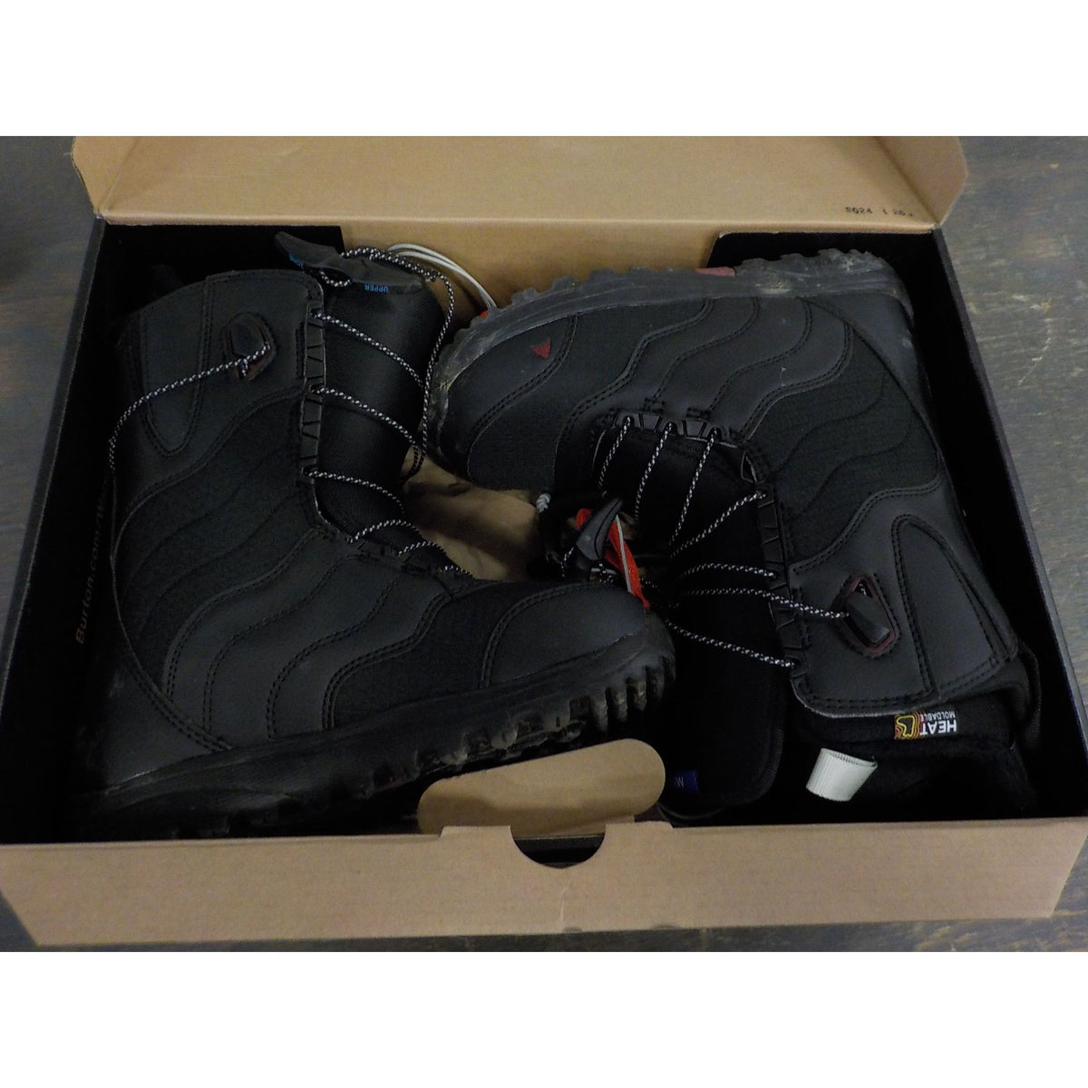 Burton Women's Mint Boot - Black - 5 - Used - Acceptable