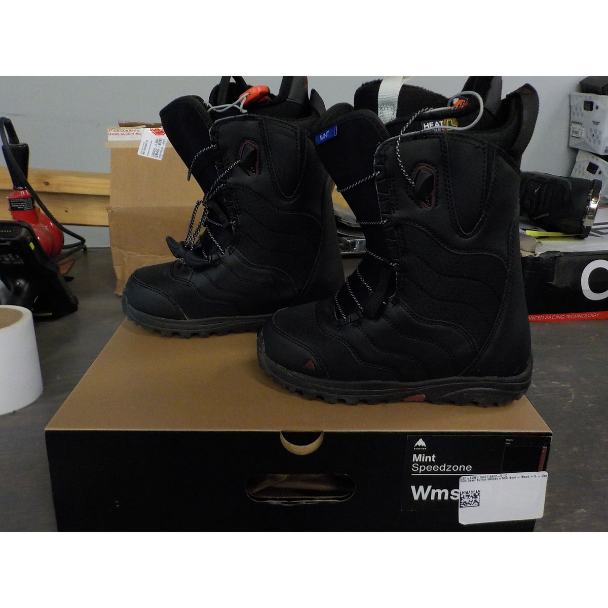 Burton Women's Mint Boot - Black - 5 - Used - Acceptable