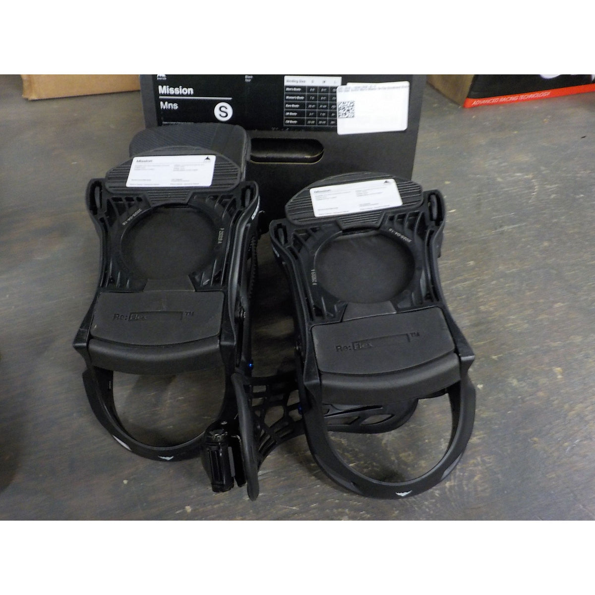 Burton Men's Mission Re:Flex Snowboard Bindings - Black - Small - Used - Acceptable