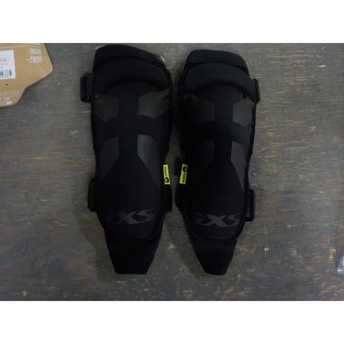 iXS Carve 2.0 Elbow Guards - Black - X-Small - Used - Acceptable