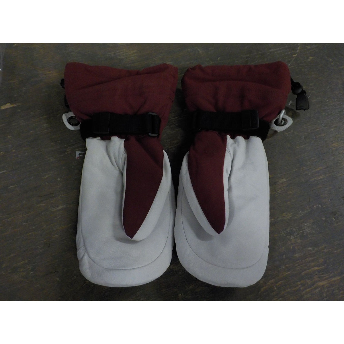 Hestra Women's Heli Ski Mitt - Bordeaux/Off White - 9 - Used - Acceptable