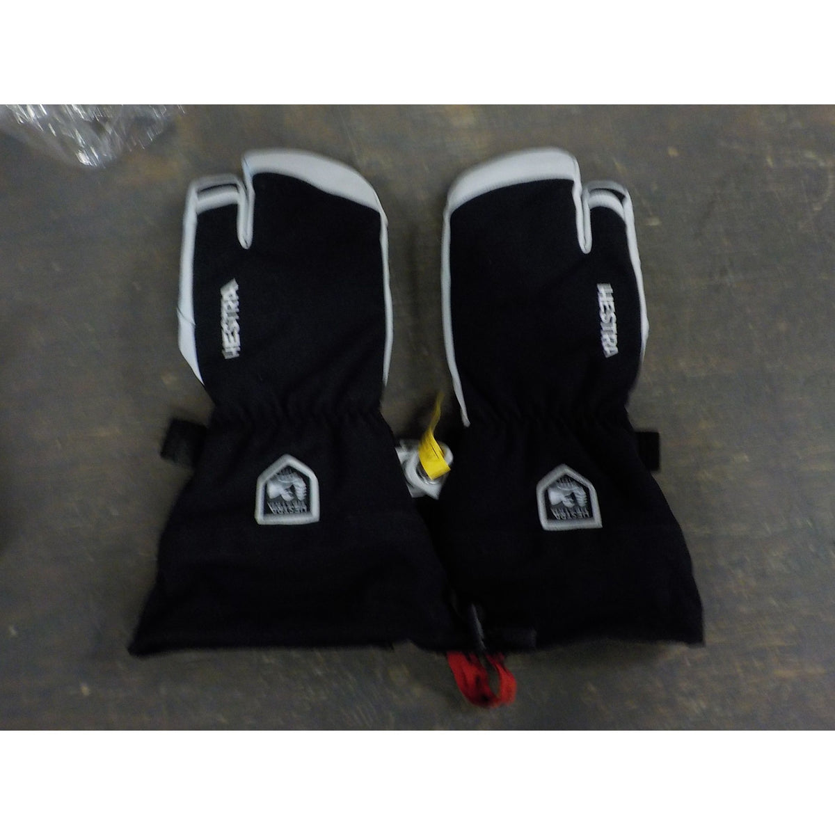 Hestra Army Leather Heli Ski 3-finger Glove - Black - 10 - Used - Acceptable