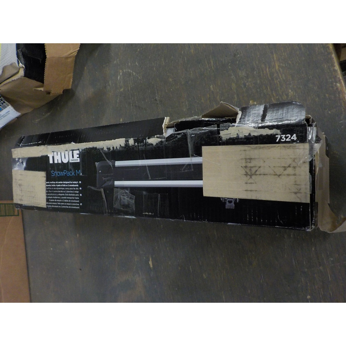 Thule SnowPack Roof Mounted Ski/Snowboard Carrier, 4 Pair - Used - Acceptable