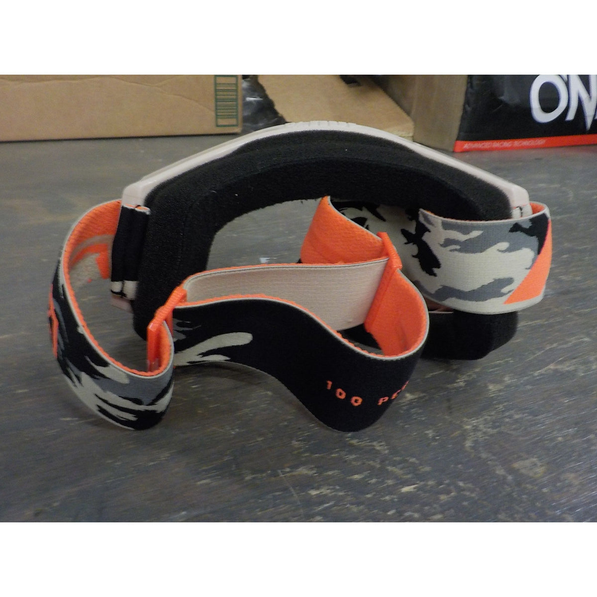 100% Strata 2 Moto/MTB Goggle - Kombat; Clear - Used - Acceptable