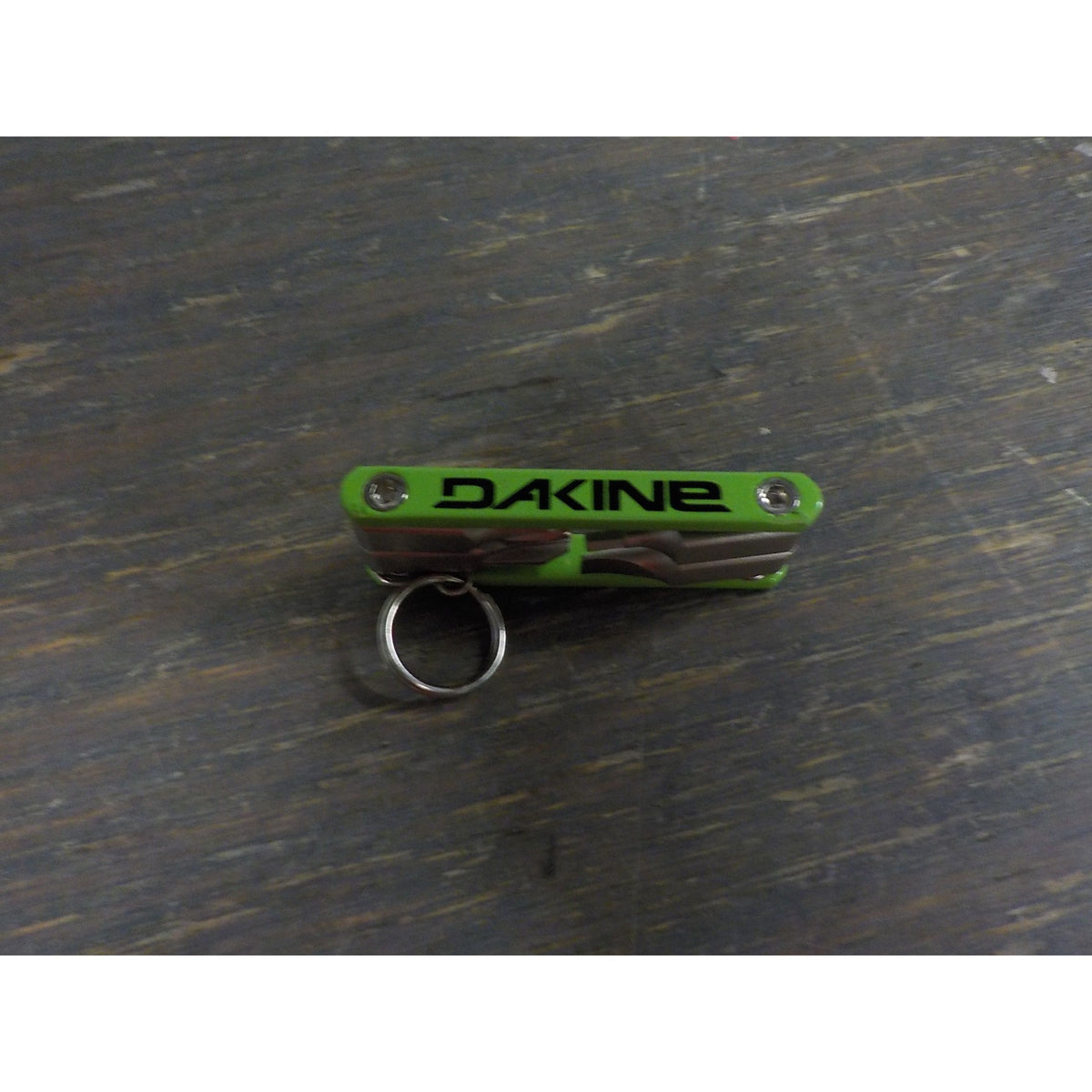 Dakine Fidget Tool-Green - Used - Acceptable