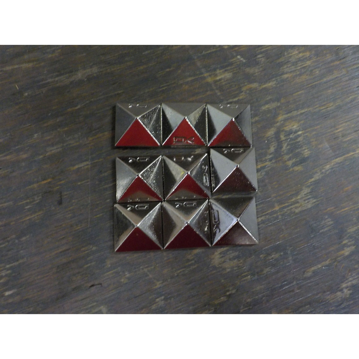 Dakine Pyramid Studs-Chrome - Used - Acceptable