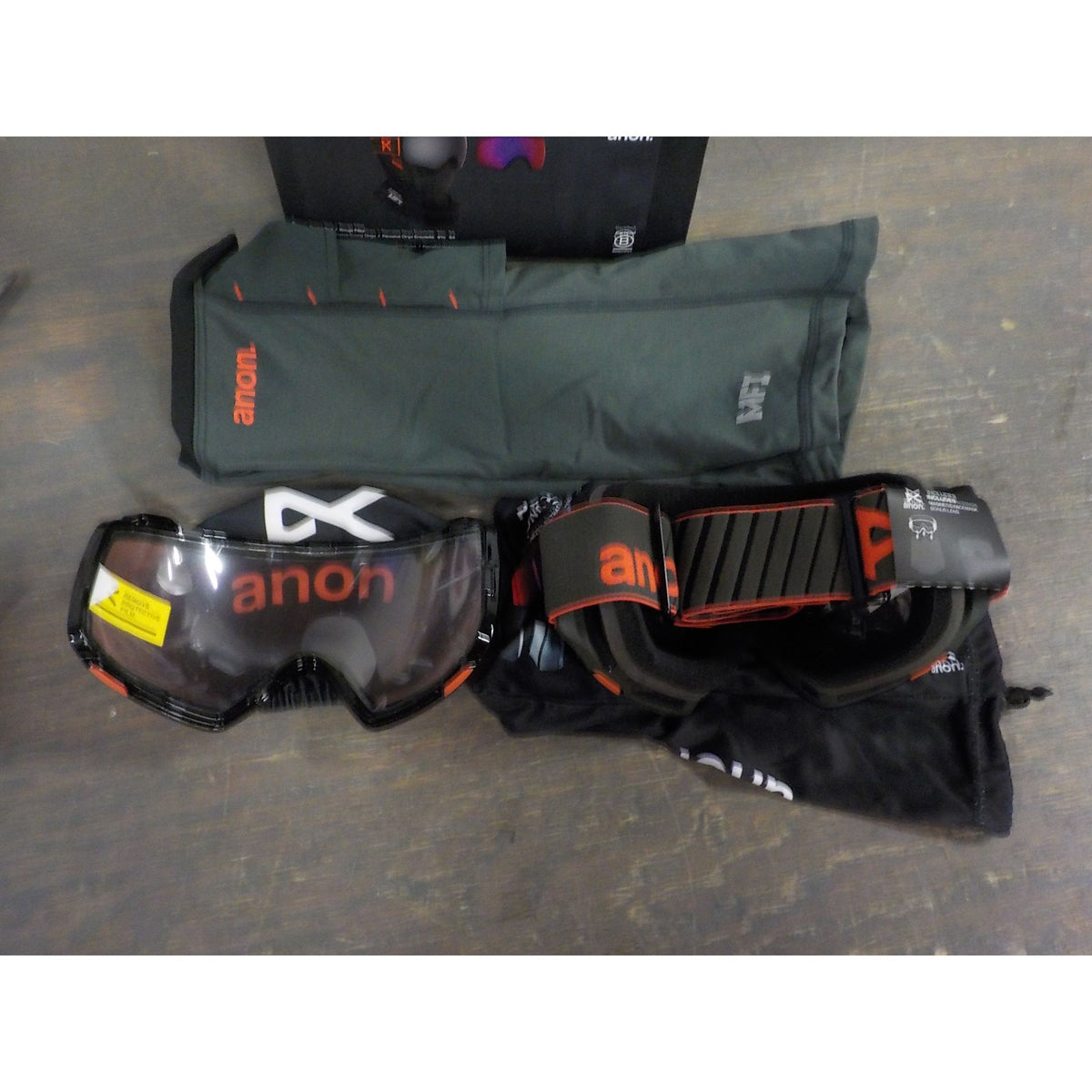 Anon M4 Goggles (Toric) + Bonus Lens + MFI Face Mask - Fiesta Rd; Prcve Sun Onyx + Prcve Vari Violet - Used - Acceptable