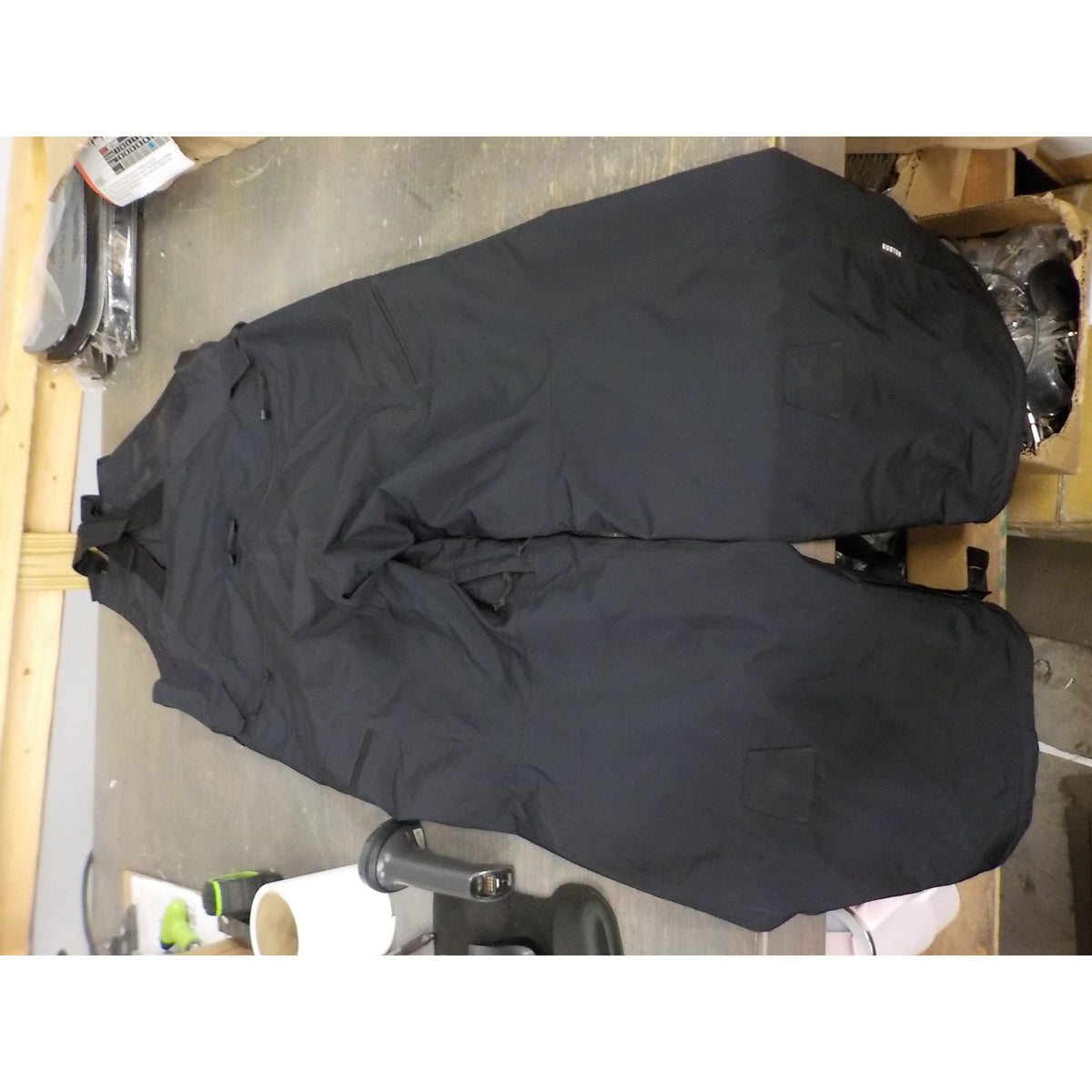Burton Men's Reserve GORE-TEX 2L Bibs - True Black - Medium - Used - Acceptable