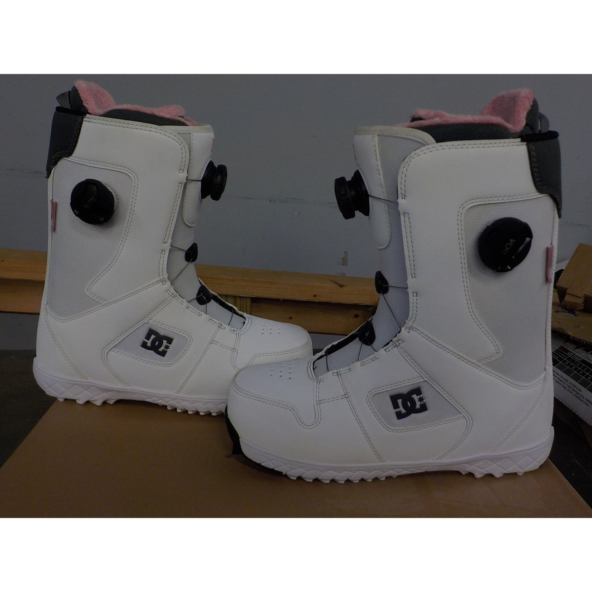 DC Women's Phase BOA Pro Snowboard Boots - White/Pink/Battleship - 8.5 - Used - Acceptable