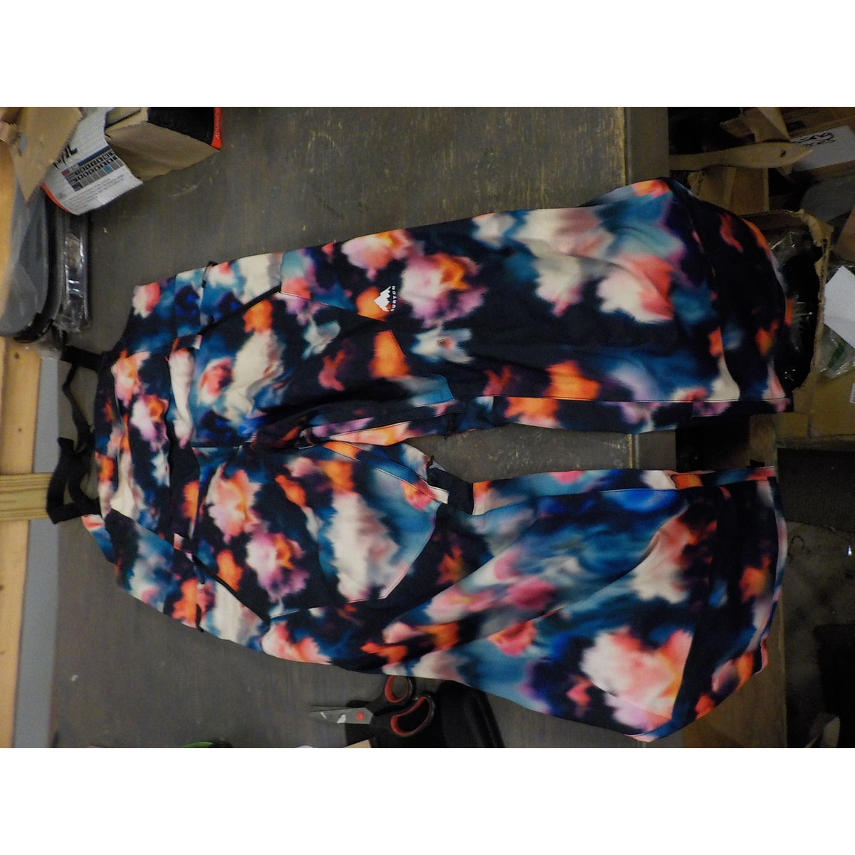Burton Women's Reserve 2L Stretch Slim Bibs - Floral Blur - X-Large - Used - Acceptable