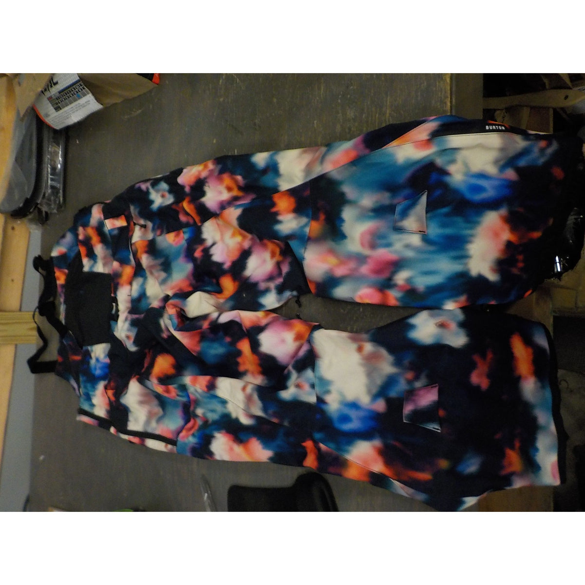 Burton Women's Reserve 2L Stretch Slim Bibs - Floral Blur - X-Large - Used - Acceptable