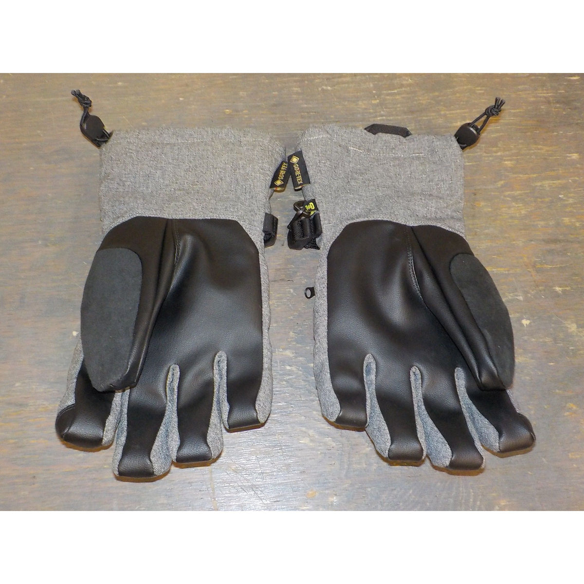 Burton Women's Gore-Tex Glove - Gray Heather - Medium - Used - Acceptable
