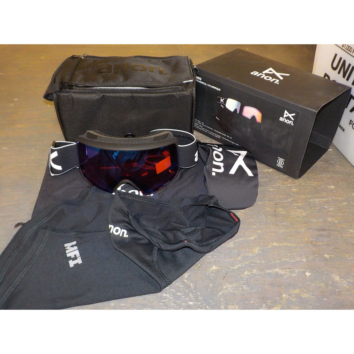 Anon M6S Goggles - Black; Perceive Variable Blue + Perceive Cloudy Pink - Used - Acceptable