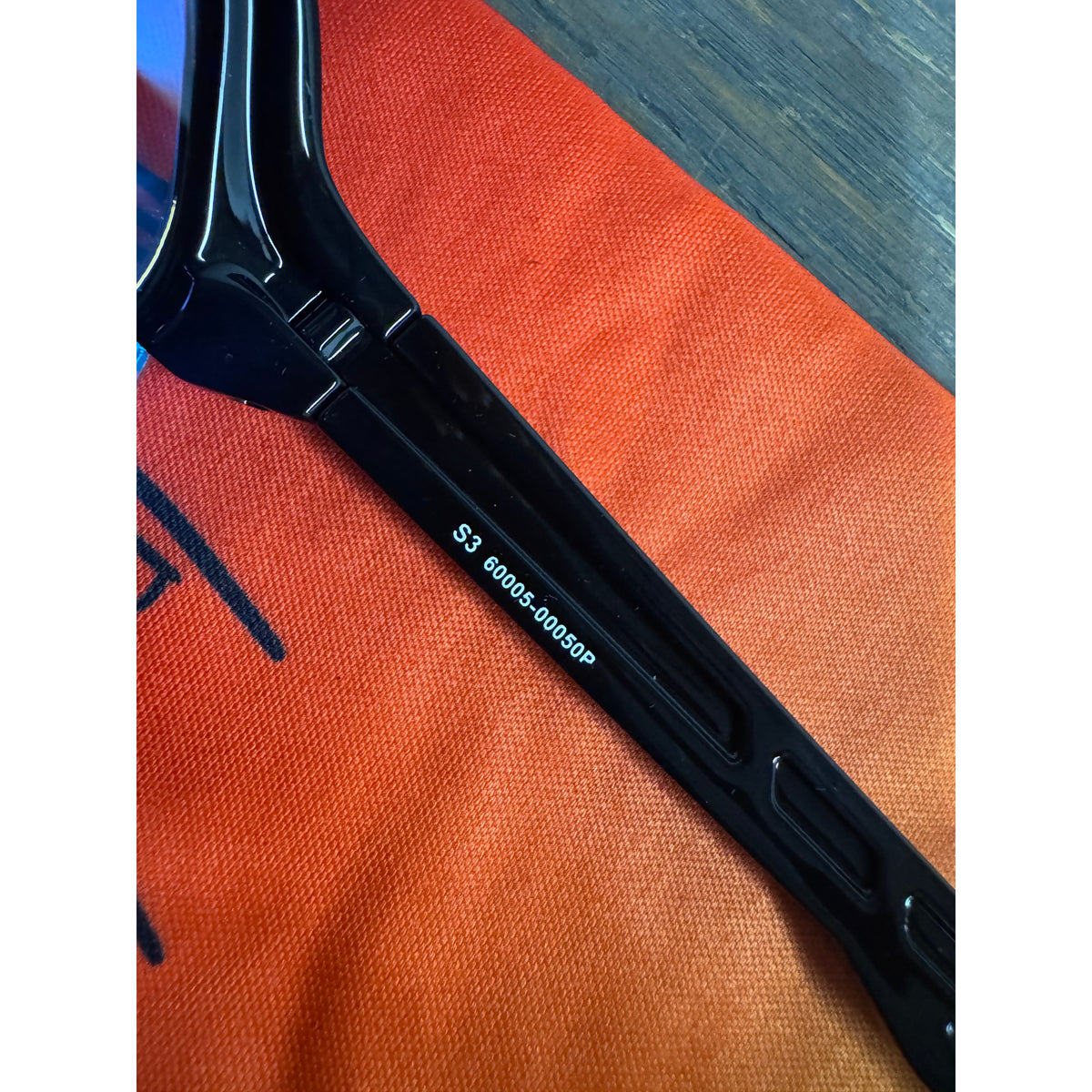 100% S3 Sunglasses - Gloss Black; Purple Mirror Photochromic - Used - Acceptable