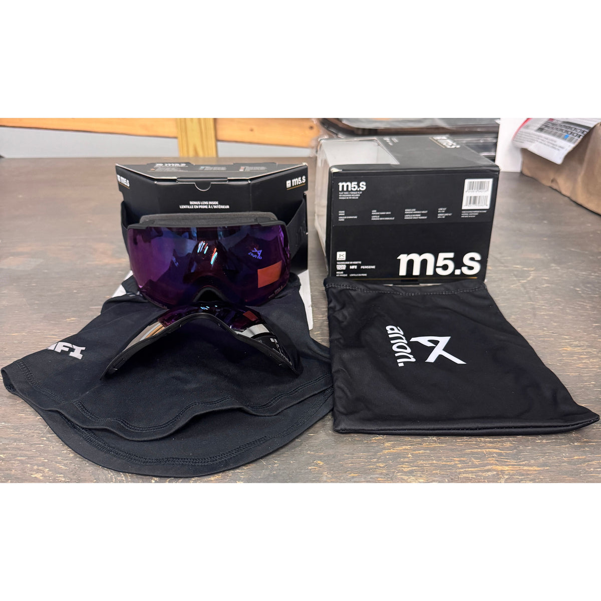 Anon M5S Perceive Goggles (Toric) + Bonus Lens - Smoke; Perceive Sunny Onyx + Perceive Vari Violet - Used - Acceptable