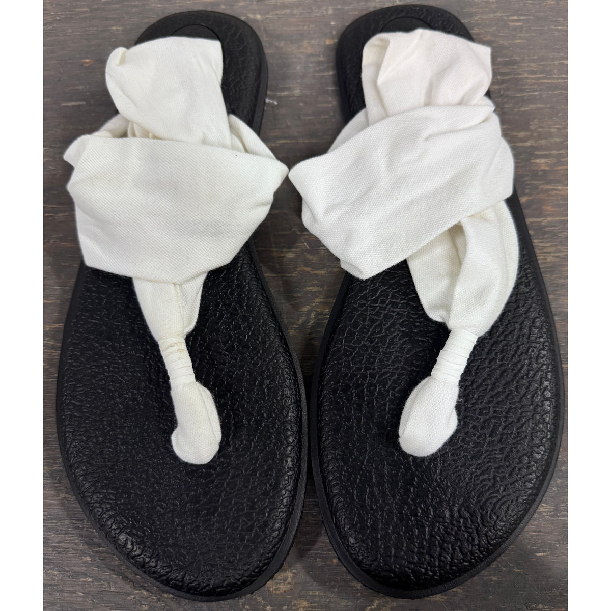Sanuk Women's Yoga Sling 2 Flip Flop - White - 10 - Used - Acceptable