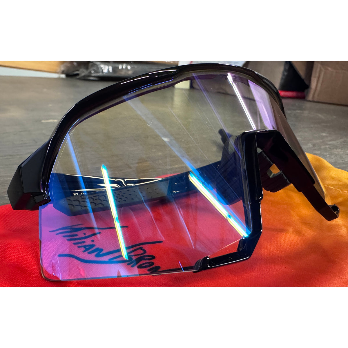 100% S3 Sunglasses - Gloss Black; Purple Mirror Photochromic - Used - Acceptable
