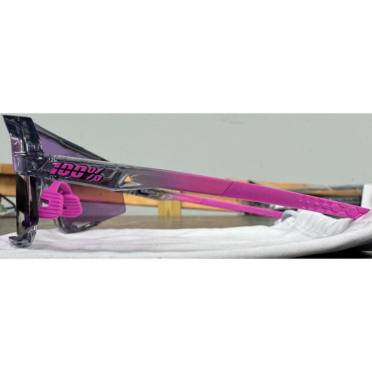 100% Slendale Sunglasses - Polished Translucent Grey; Purple Multilayer Mirror - Used - Acceptable