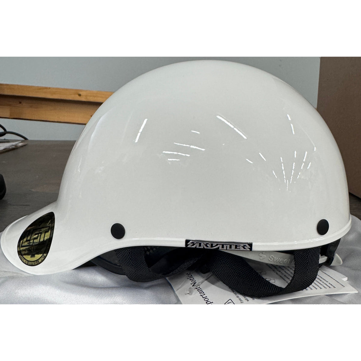 Sweet Protection Strutter Helmet - Gloss White - Small/Medium - Used - Acceptable