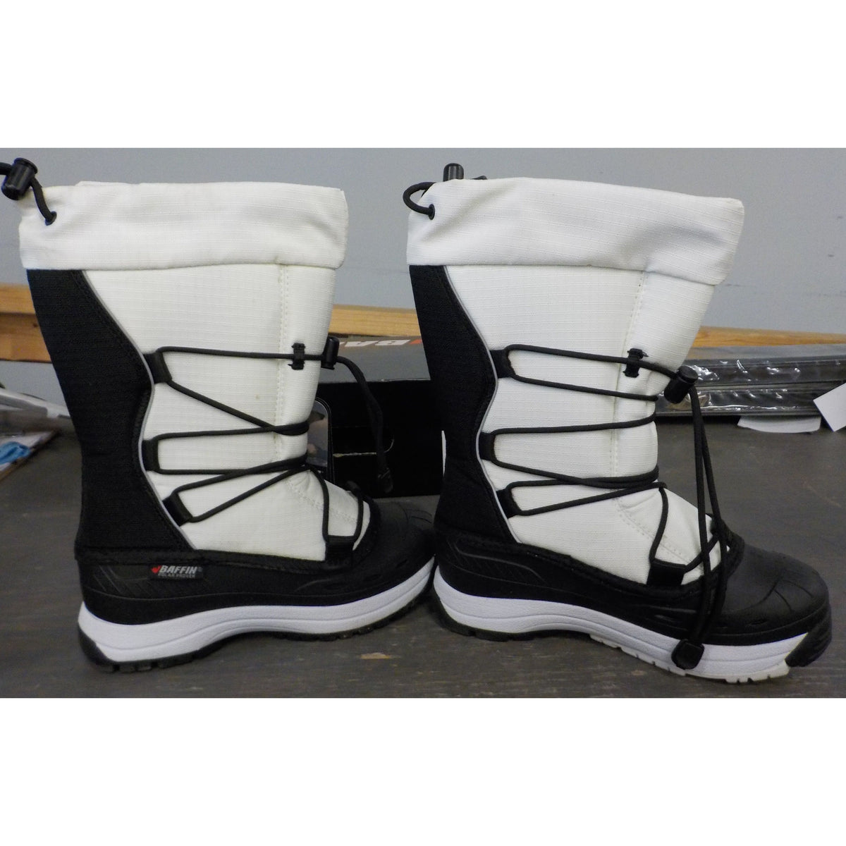 Baffin Women's Snogoose Boots - White - 7 - Used - Acceptable