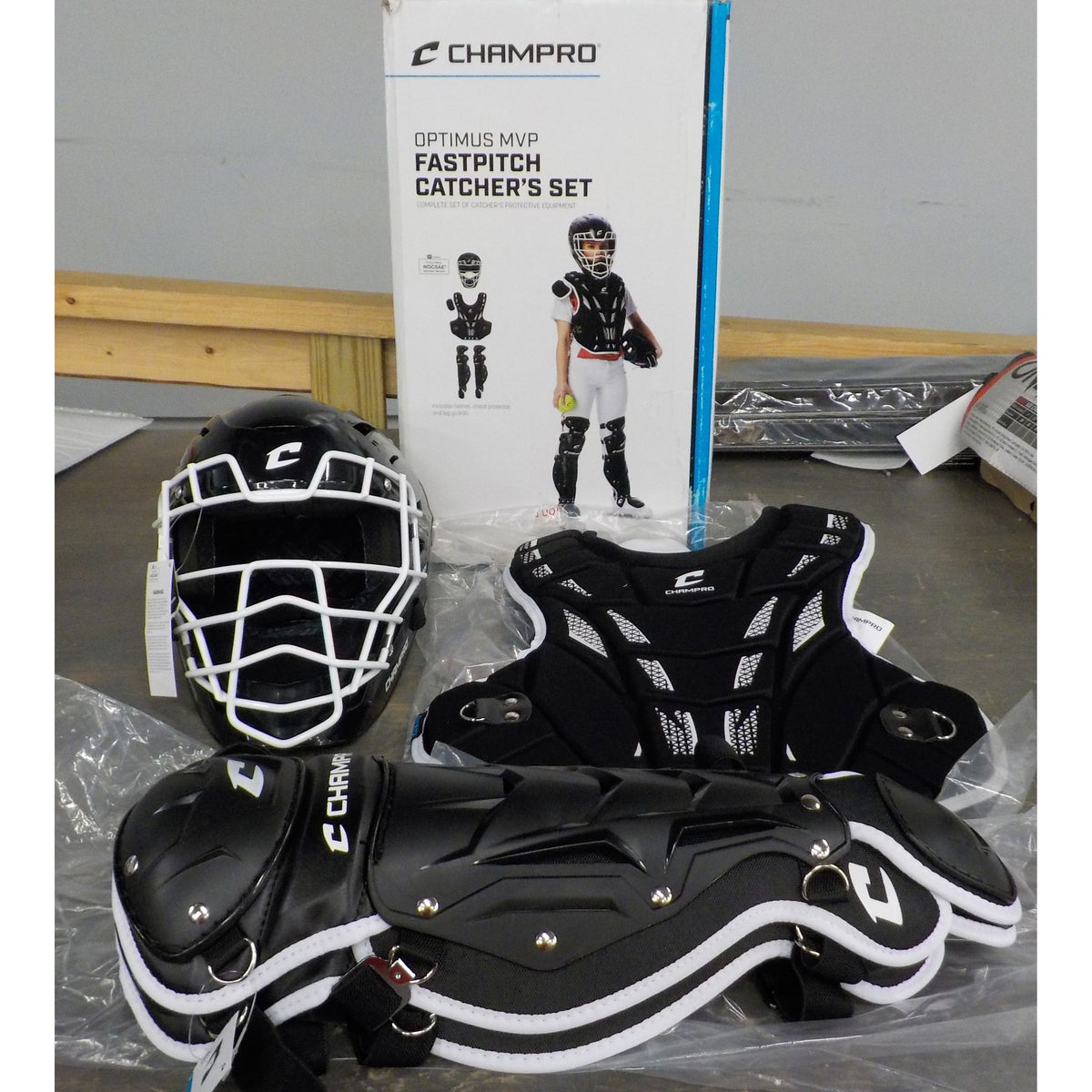 Champro Youth Fastpitch Catcher's Set - Black - Ages 6-9 - Used - Acceptable