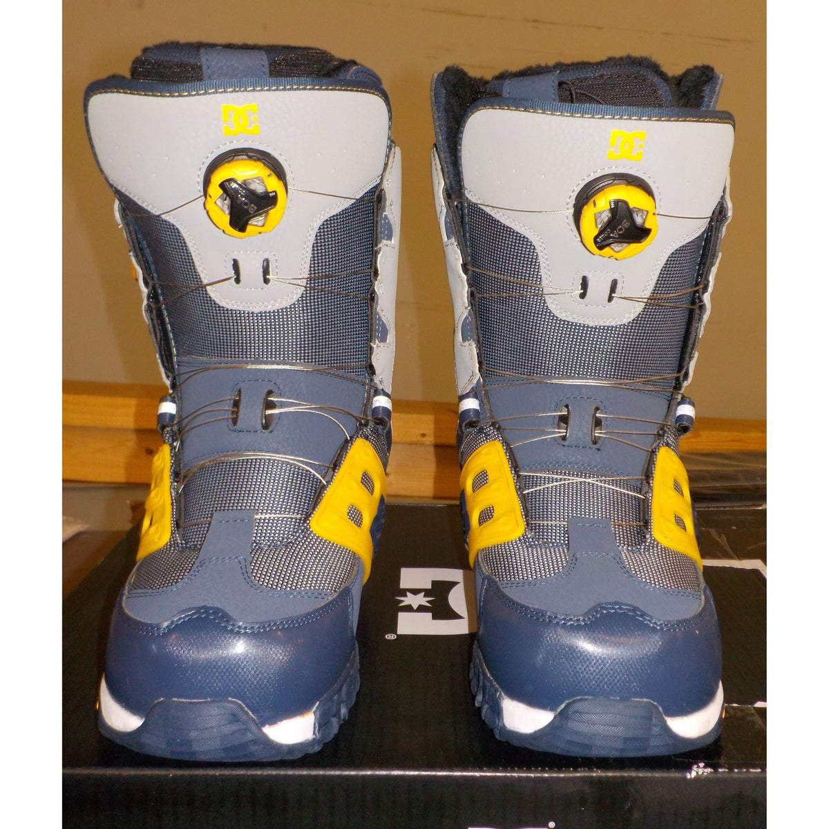 DC Men's Phantom Snowboard Boots - DC Navy/Yellow - 8 - Used - Acceptable
