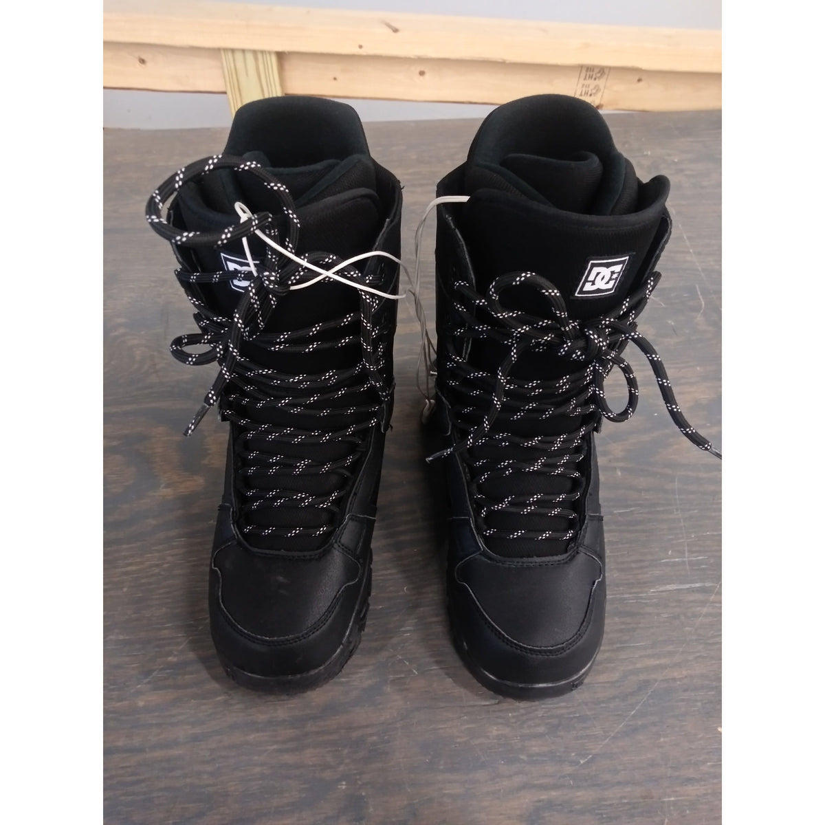 DC Men&#39;s Phase Lace Snowboard Boots - Black - 9 - Used - Acceptable