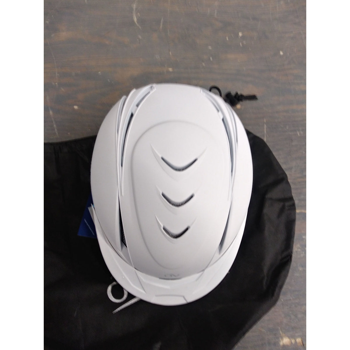 Ovation Deluxe Schooler Helmet - White - Large/X-Large - Used - Acceptable
