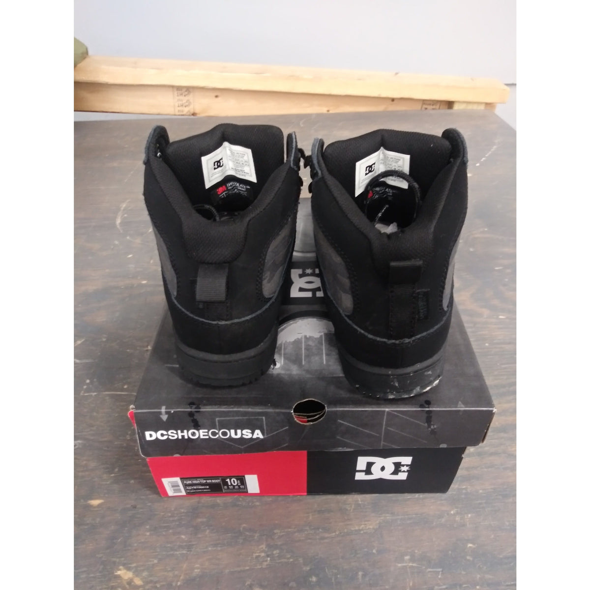 DC Men&#39;s Pure High-Top Water Resistant Boots - Black/Grey - 10 - Used - Acceptable