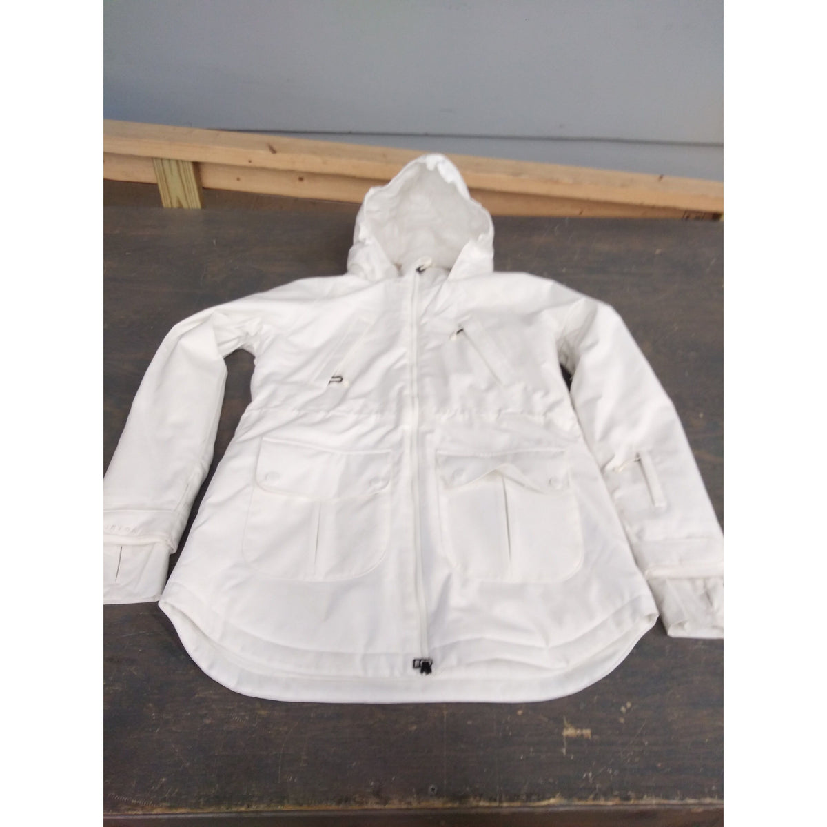 Burton Women&#39;s Prowess Jacket - Stout White - Medium - Used - Acceptable